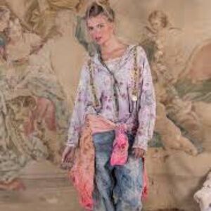 NWT - Magnolia Pearl Pressed Flowers Boyfriend Top 1624